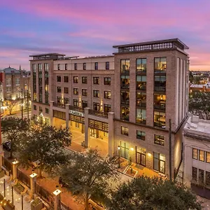 Cambria Downtown Historic District Hotel Savannah